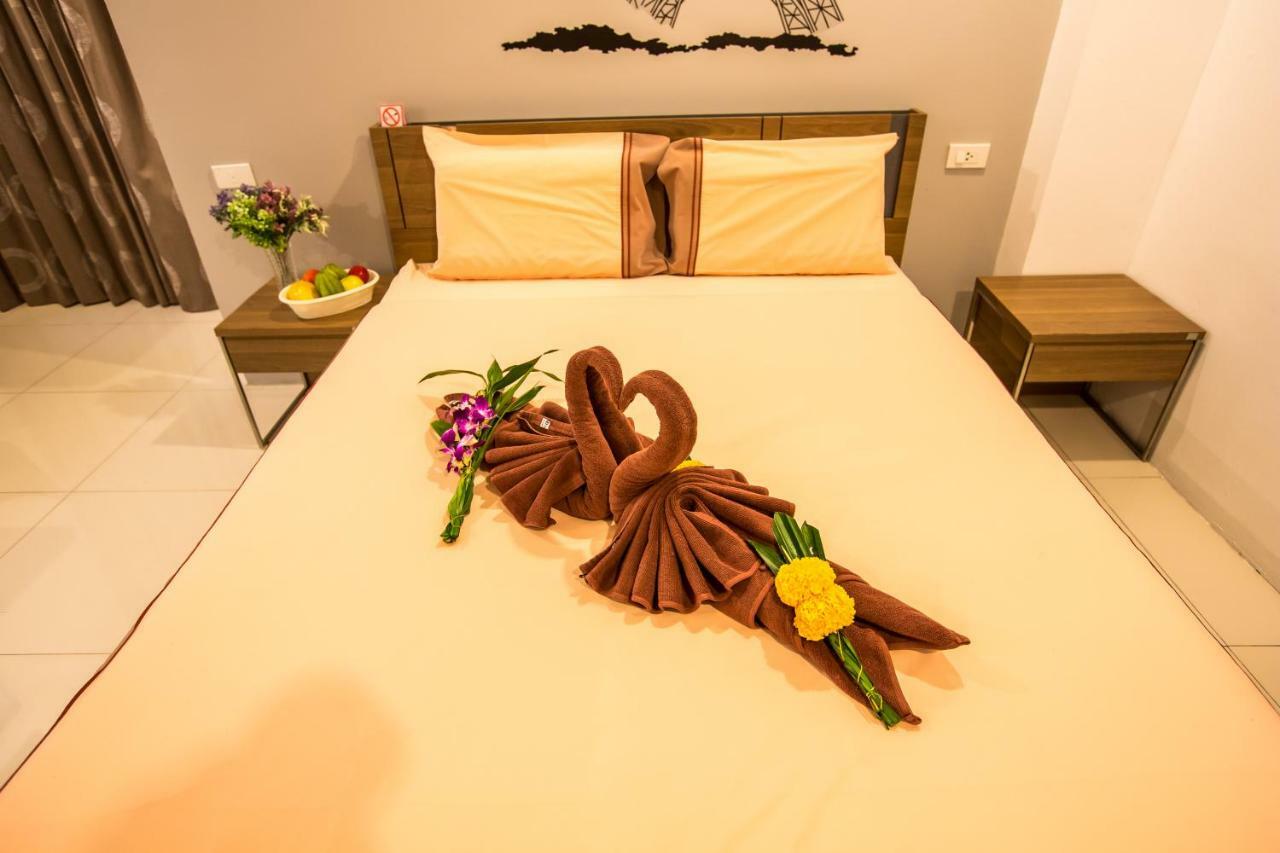 Oscar Boutique Hotel Patong Dış mekan fotoğraf