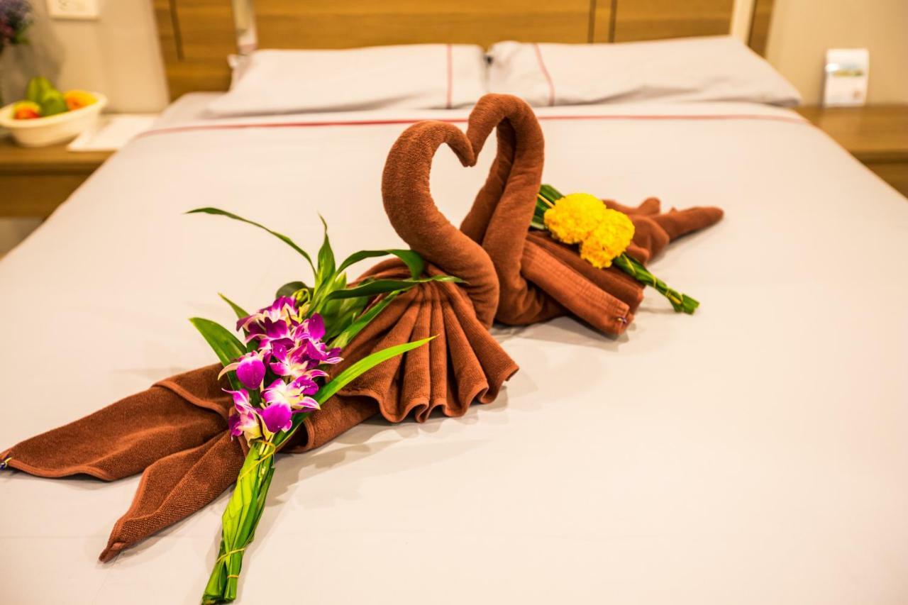 Oscar Boutique Hotel Patong Dış mekan fotoğraf